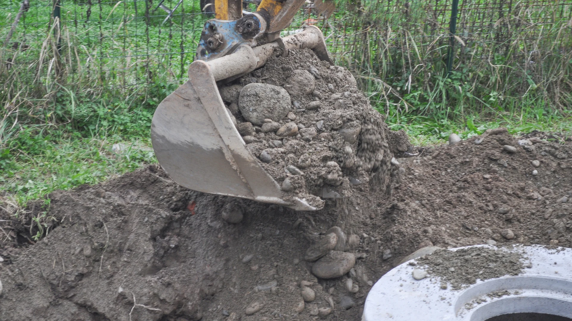 Lot Digging Services (3)